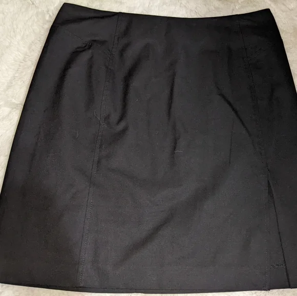 Black Mini - Picture 1 of 3